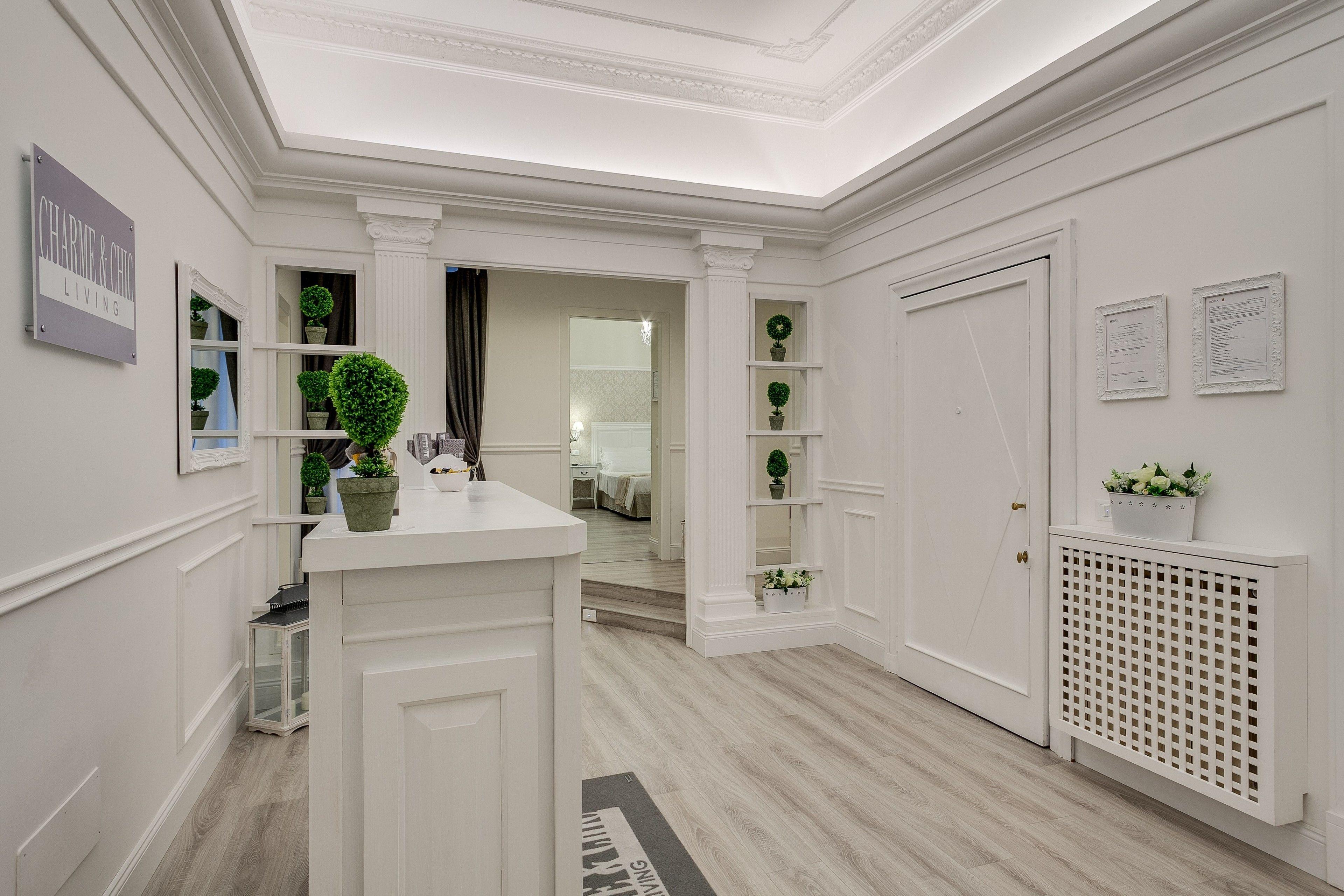 Charme & Chic Luxury — Photos 3